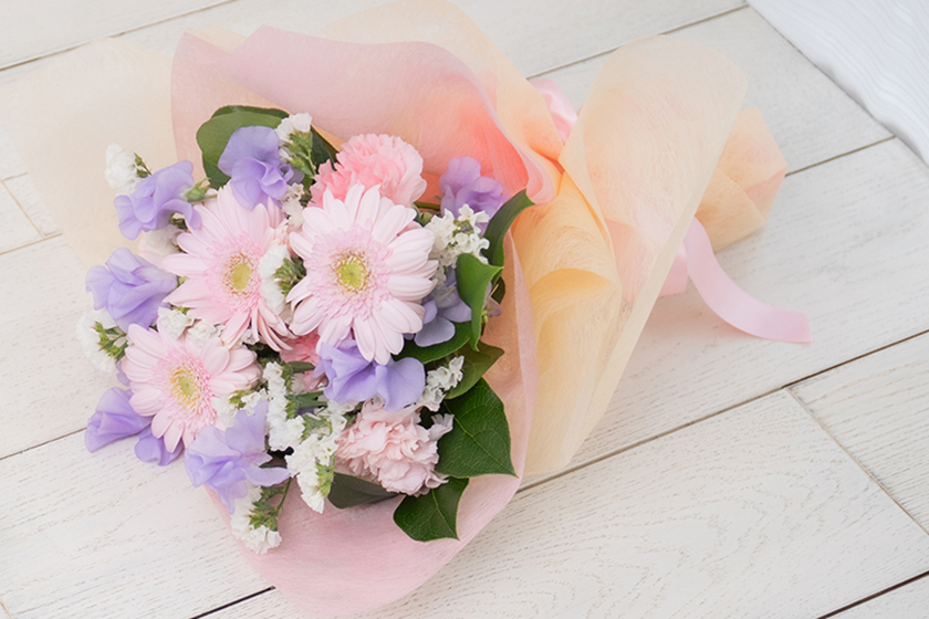 謝辞贈呈花束　（8,000円）